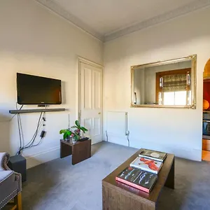 Guestready - Comfortable Flat Close To Centre Apartment