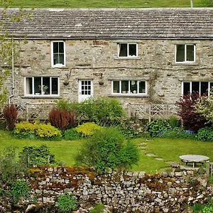 Elm Holiday home